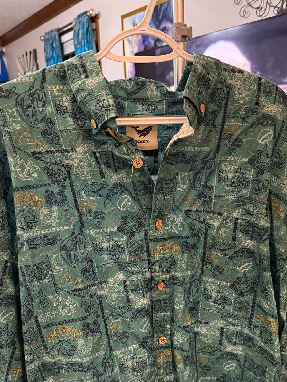 David YiumeGreen Printed Lightweight Men's long sleeve shirts